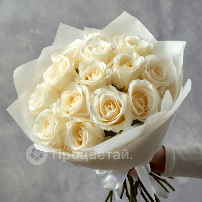 15 белых роз 40 см